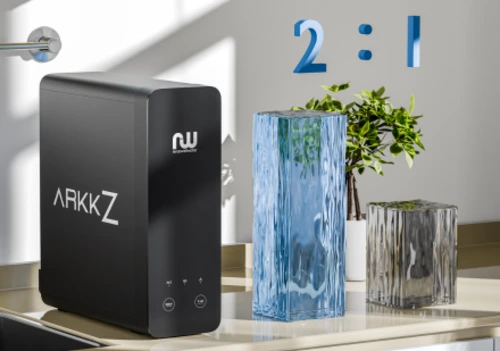 Arkk water filter separates clean water from dirts